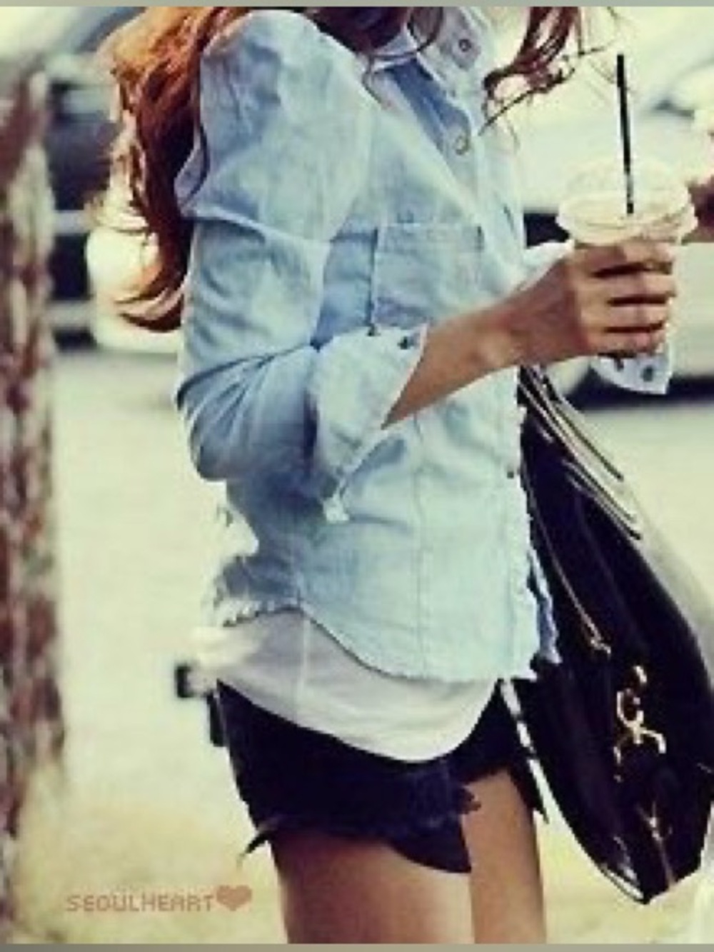 Hollister classic 2000s button down shirt